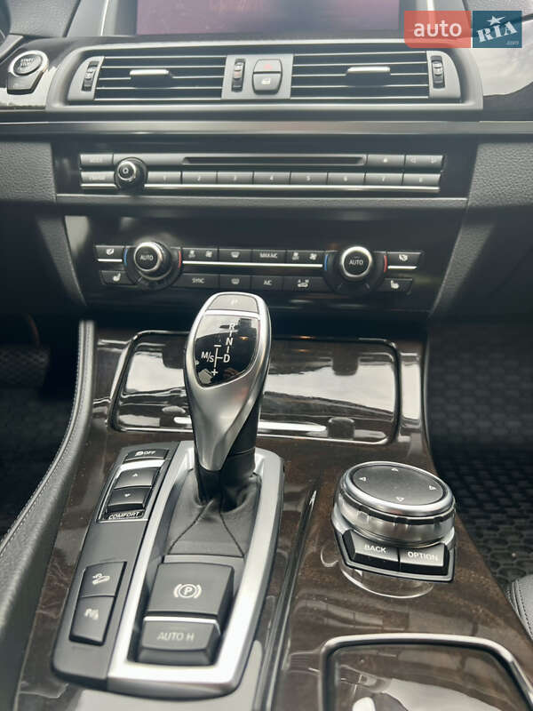 Седан BMW 5 Series 2016 в Харкові