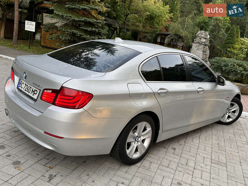 Седан BMW 5 Series 2012 в Дрогобичі