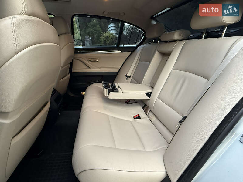 Седан BMW 5 Series 2012 в Дрогобичі