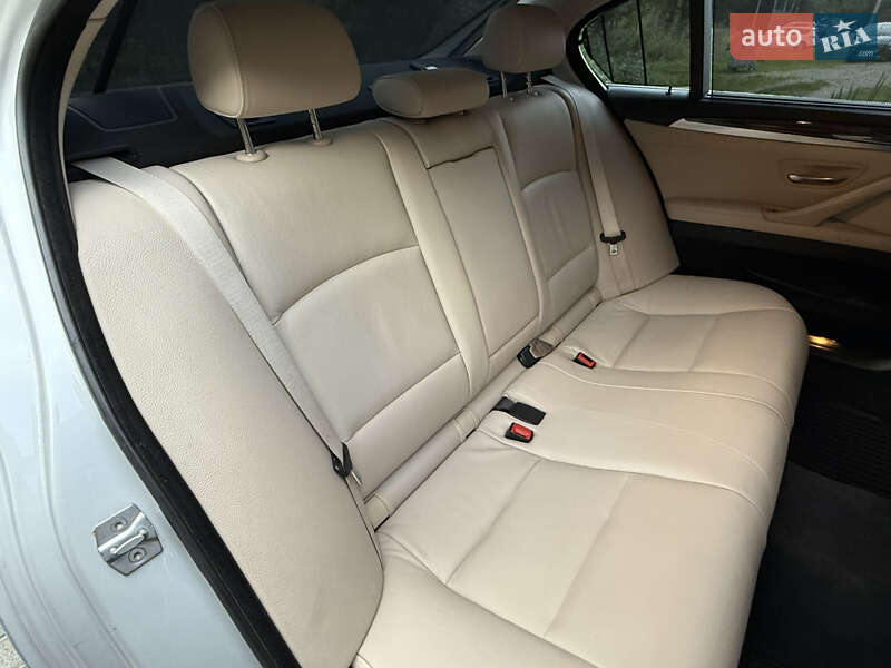 Седан BMW 5 Series 2012 в Дрогобичі