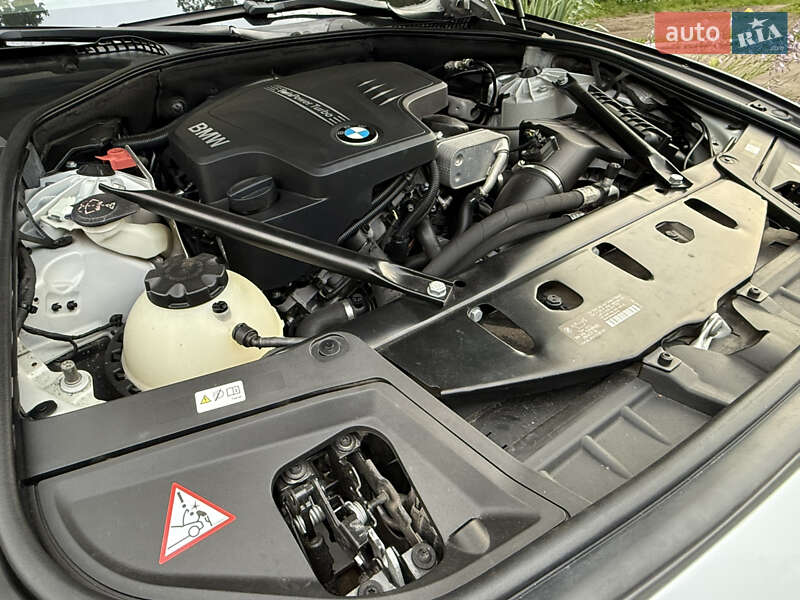 Седан BMW 5 Series 2012 в Дрогобичі