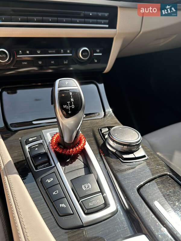 Седан BMW 5 Series 2016 в Харкові