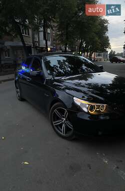 Седан BMW 5 Series 2004 в Ахтырке