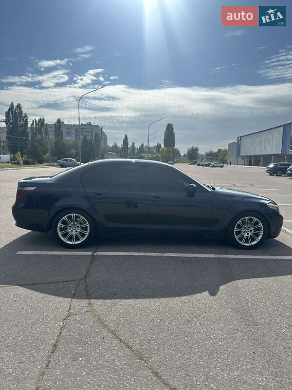 Седан BMW 5 Series 2003 в Кременчуге