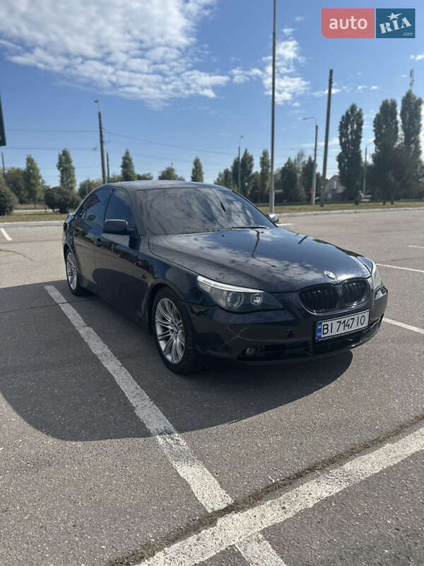 Седан BMW 5 Series 2003 в Кременчуге