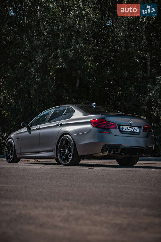 Седан BMW 5 Series 2015 в Бурштині