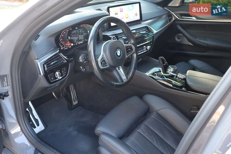 Седан BMW 5 Series 2021 в Мукачево