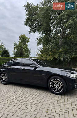 Седан BMW 5 Series 2015 в Києві