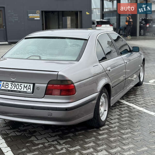 Седан BMW 5 Series 1996 в Виннице