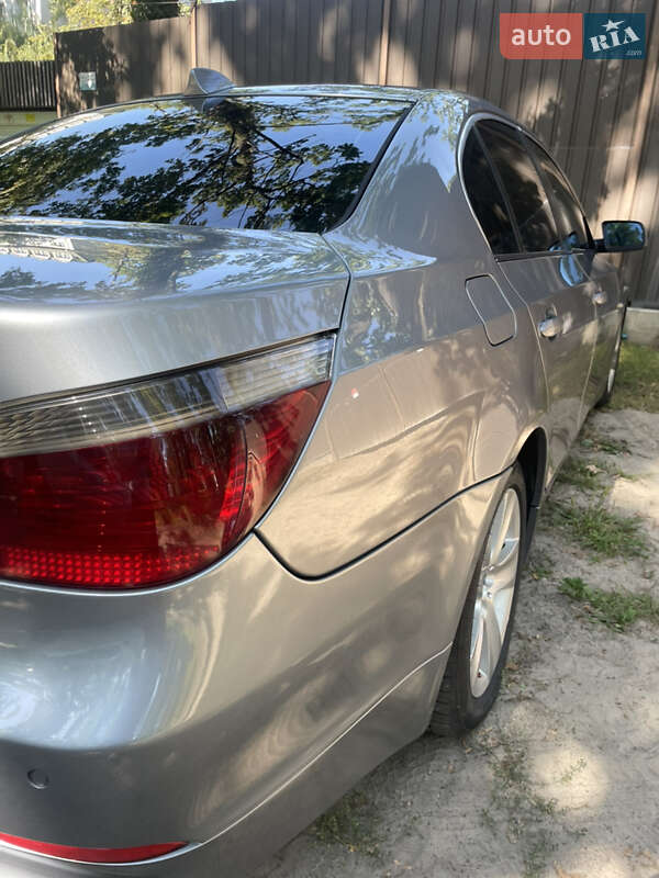 Седан BMW 5 Series 2004 в Іршанському