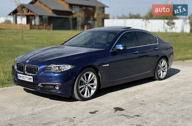 Седан BMW 5 Series 2015 в Коростене