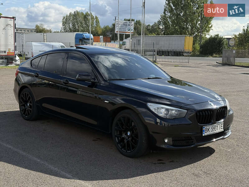BMW 5 Series 2011