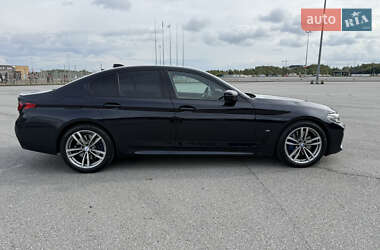 Седан BMW 5 Series 2020 в 