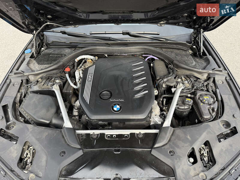 Седан BMW 5 Series 2020 в Львове