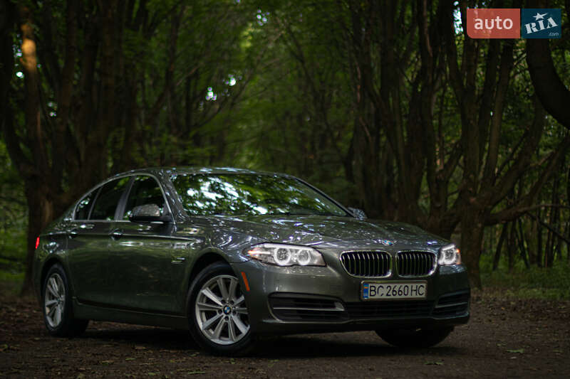 Седан BMW 5 Series 2014 в Львові