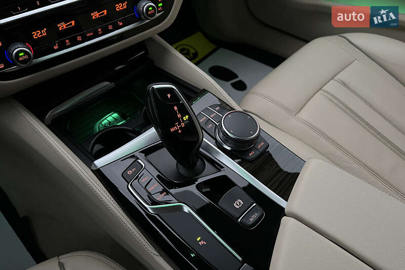 Седан BMW 5 Series 2017 в Львові фото 17 Седан BMW 5 Series 2017 в Львові