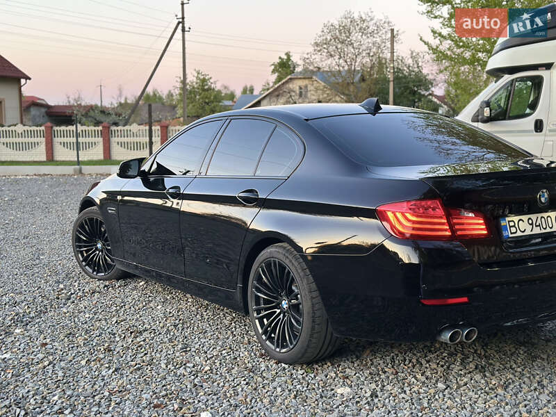 Седан BMW 5 Series 2014 в Самборе