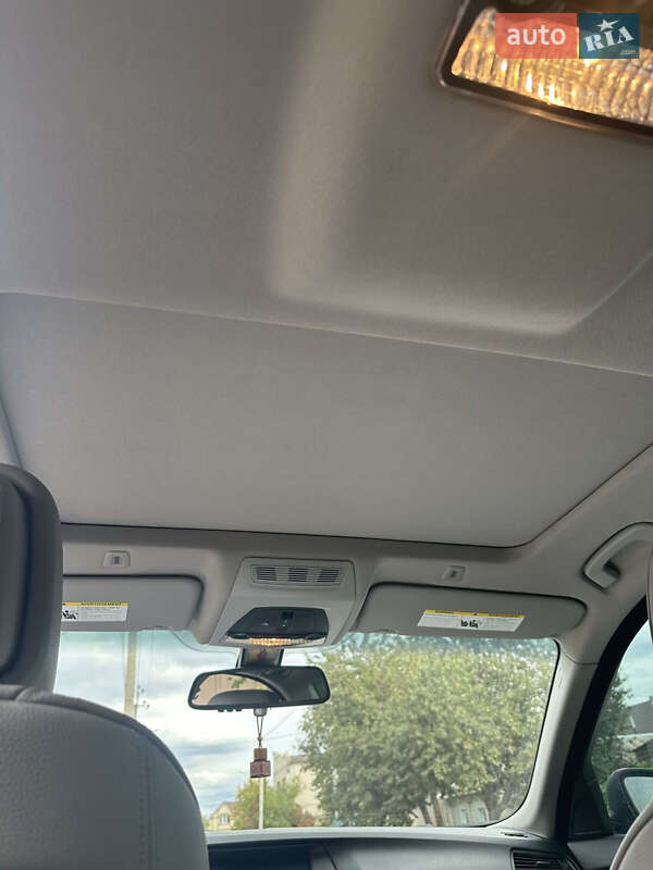 Седан BMW 5 Series 2012 в Миколаєві