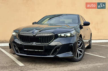 Седан BMW 5 Series 2023 в Києві