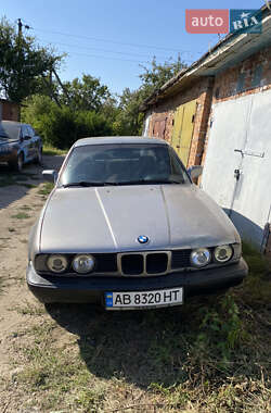 Седан BMW 5 Series 1989 в Жмеринке