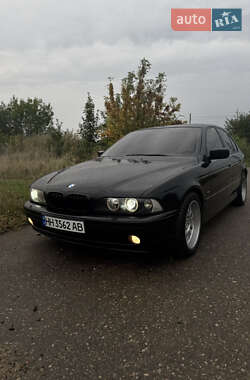 Седан BMW 5 Series 2001 в Теплодаре