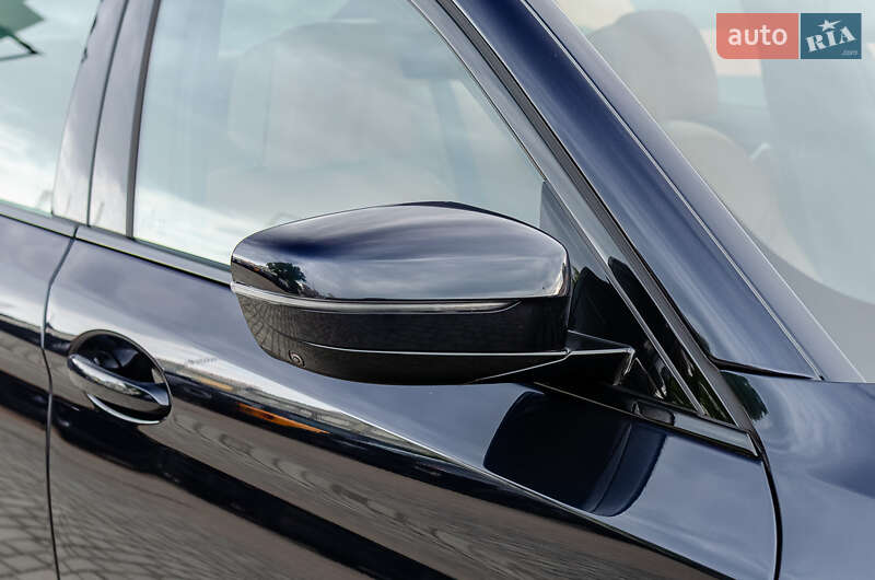 Седан BMW 5 Series 2020 в Киеве