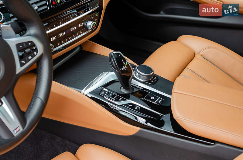 Седан BMW 5 Series 2020 в Киеве