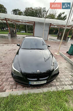 Седан BMW 5 Series 2005 в Ровно