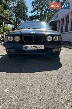 Седан BMW 5 Series 1995 в Одессе