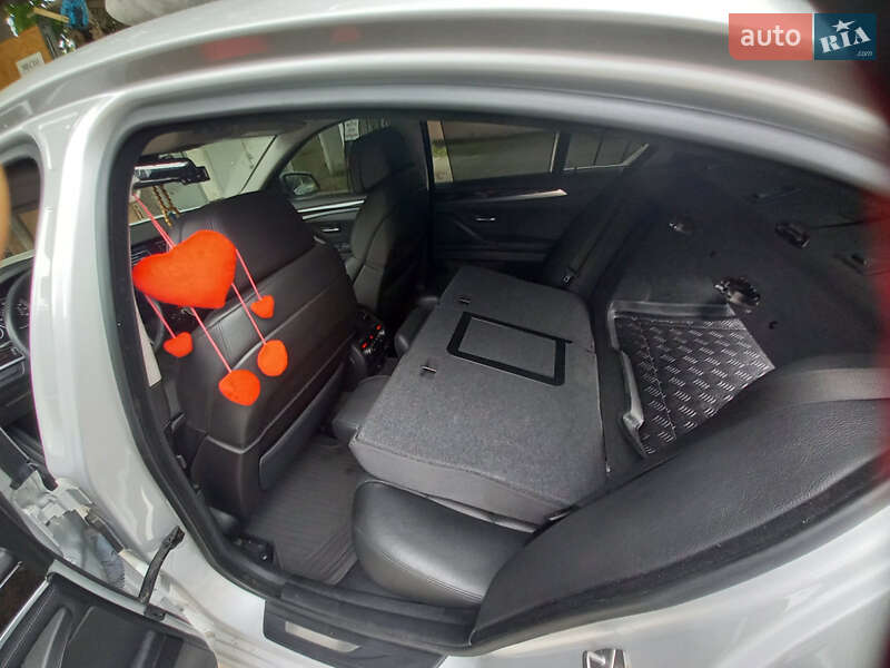 Седан BMW 5 Series 2012 в Днепре
