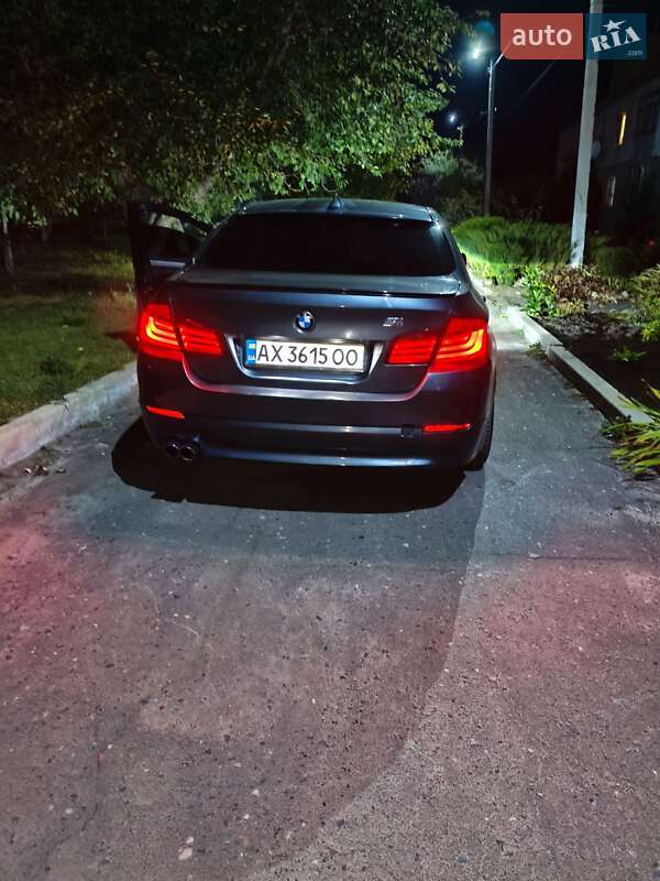 Седан BMW 5 Series 2010 в Харкові