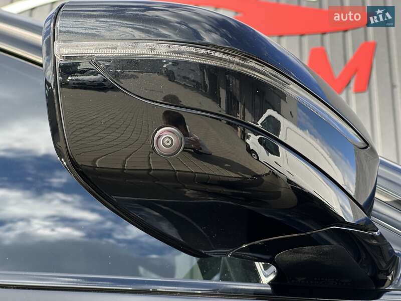 Седан BMW 5 Series 2021 в Мукачево