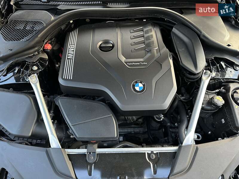 Седан BMW 5 Series 2021 в Мукачево