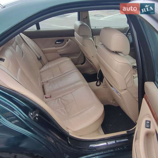 Седан BMW 5 Series 1997 в Киеве