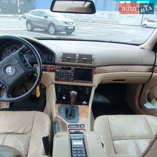 Седан BMW 5 Series 1997 в Киеве