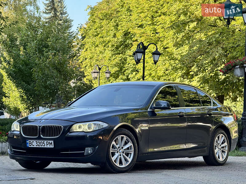 Седан BMW 5 Series 2012 в Міжгір'ї