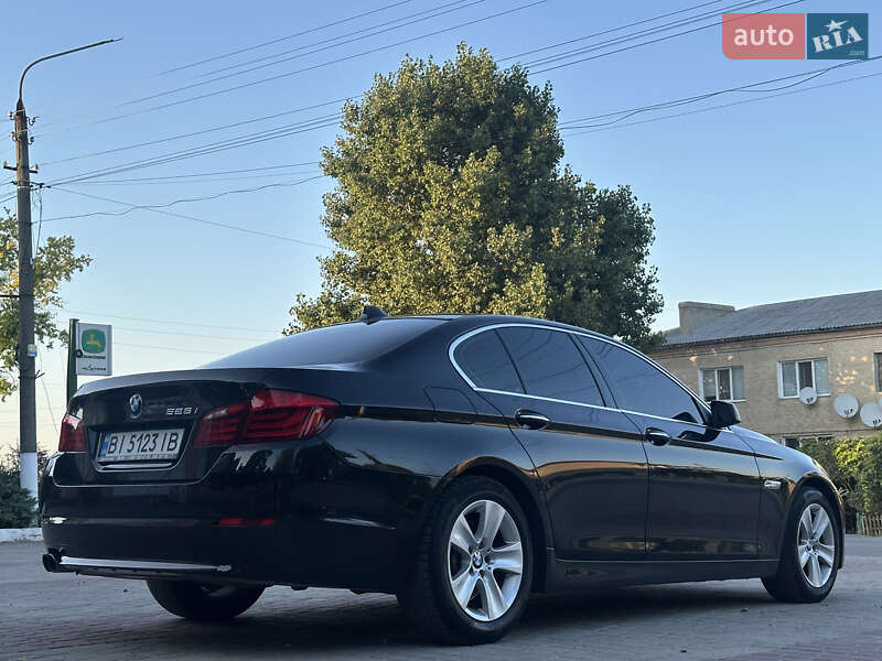 Седан BMW 5 Series 2011 в Хмельницком