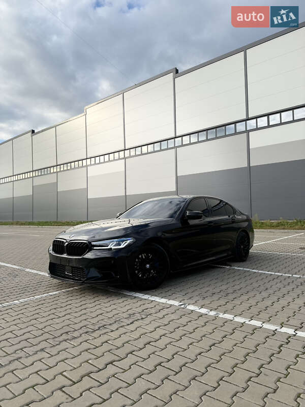Седан BMW 5 Series 2017 в Ивано-Франковске
