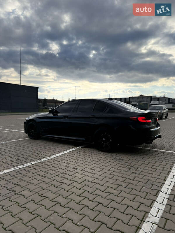 Седан BMW 5 Series 2017 в Ивано-Франковске