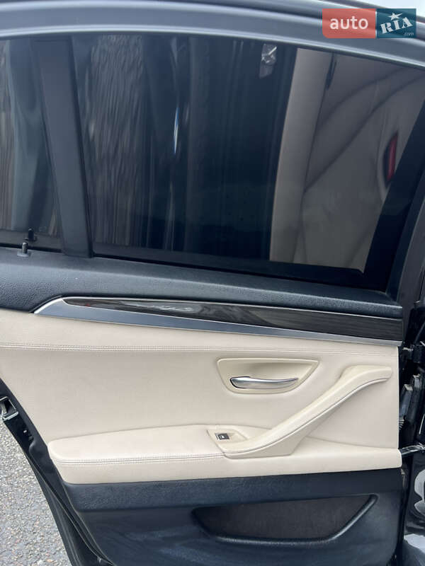 Седан BMW 5 Series 2011 в Виноградові фото 15 Седан BMW 5 Series 2011 в Виноградові