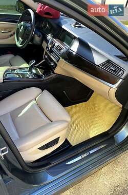 Седан BMW 5 Series 2011 в 