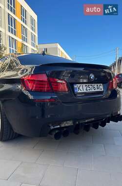 Седан BMW 5 Series 2012 в 