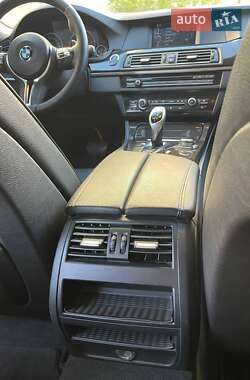 Седан BMW 5 Series 2012 в 