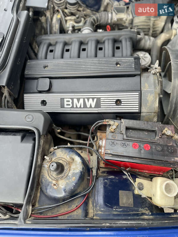 Седан BMW 5 Series 1990 в Черновцах