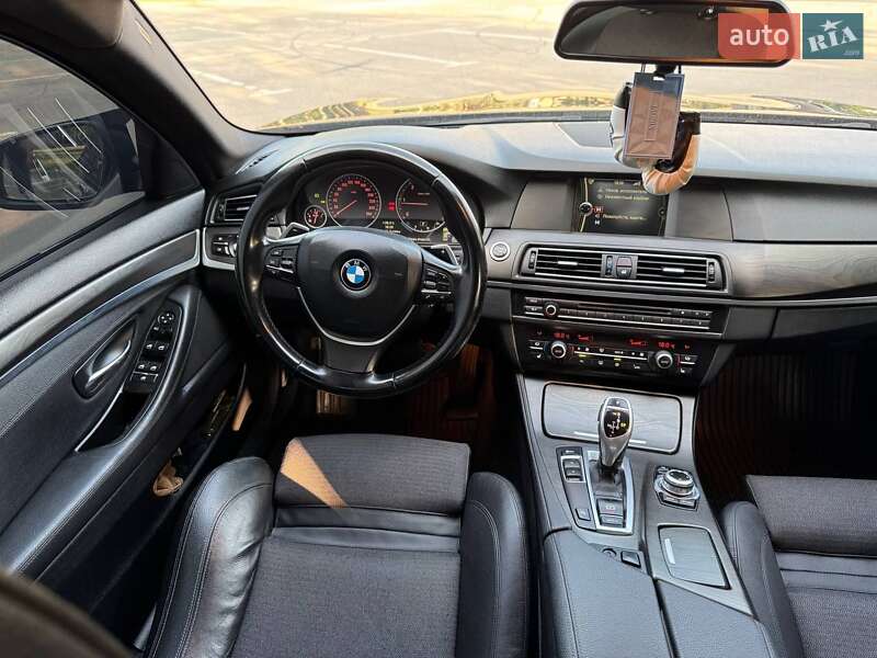 Седан BMW 5 Series 2011 в Кривому Розі