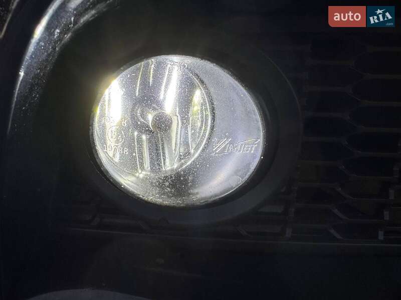 Седан BMW 5 Series 2011 в Кривому Розі