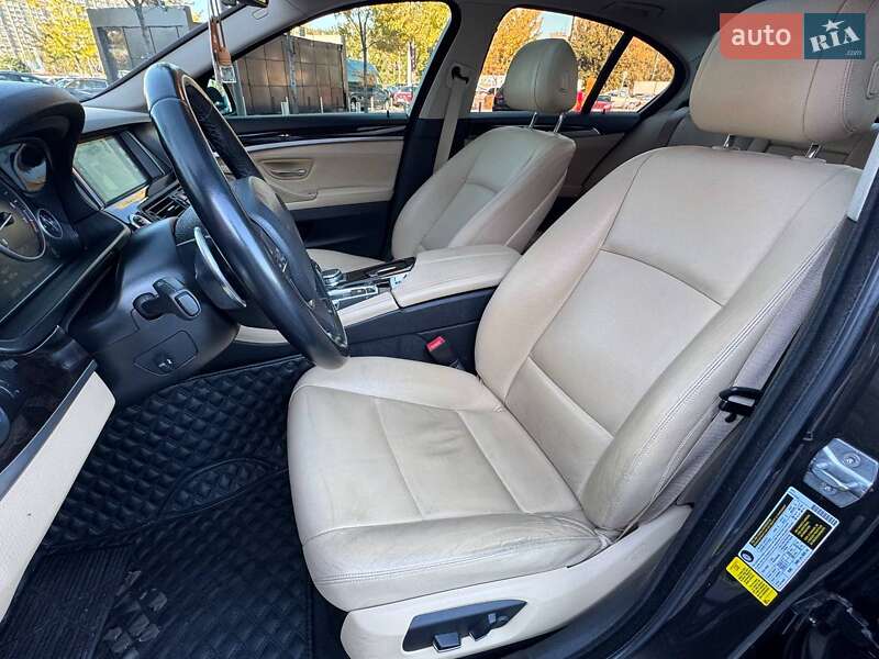 Седан BMW 5 Series 2015 в Киеве