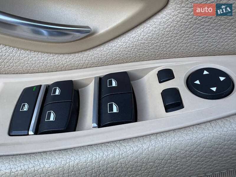 Седан BMW 5 Series 2015 в Киеве