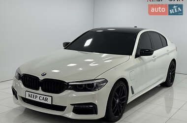 Седан BMW 5 Series 2017 в  фото 12 Седан BMW 5 Series 2017 в