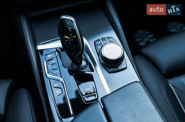 Седан BMW 5 Series 2021 в 